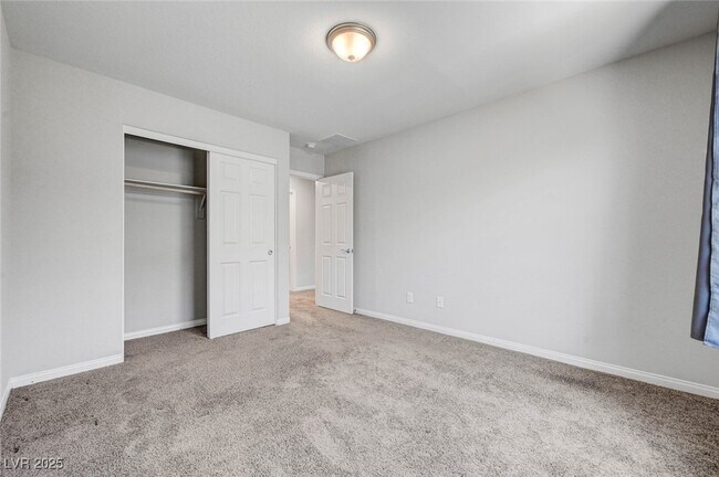 Building Photo - 4443 Stardusk Falls Ave