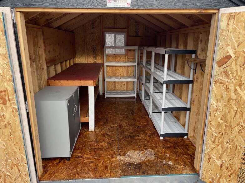 Building Photo - 1991 Glen Garry Dr