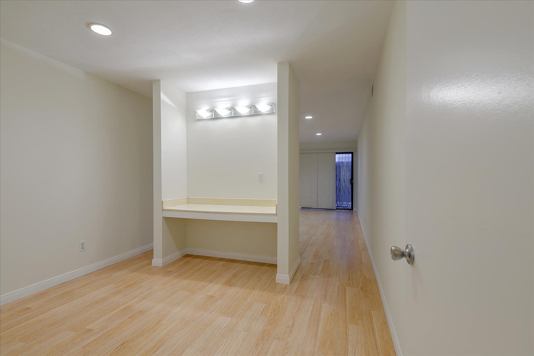 Building Photo - 1940 N Highland Ave