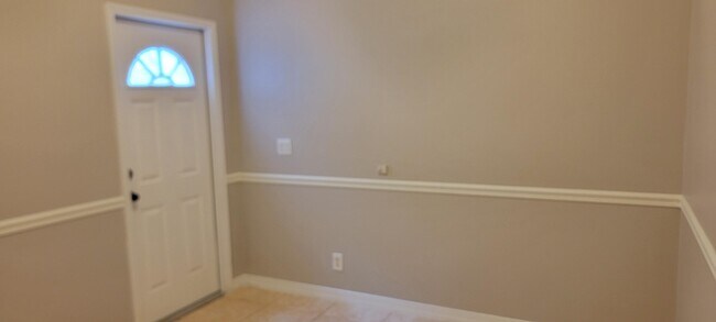 Building Photo - 8625 Plum Cay