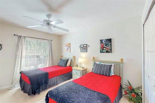 Building Photo - 136 Henley Cir