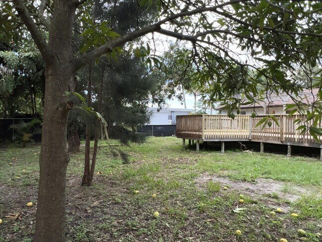 Building Photo - 2545 Conroy Dr