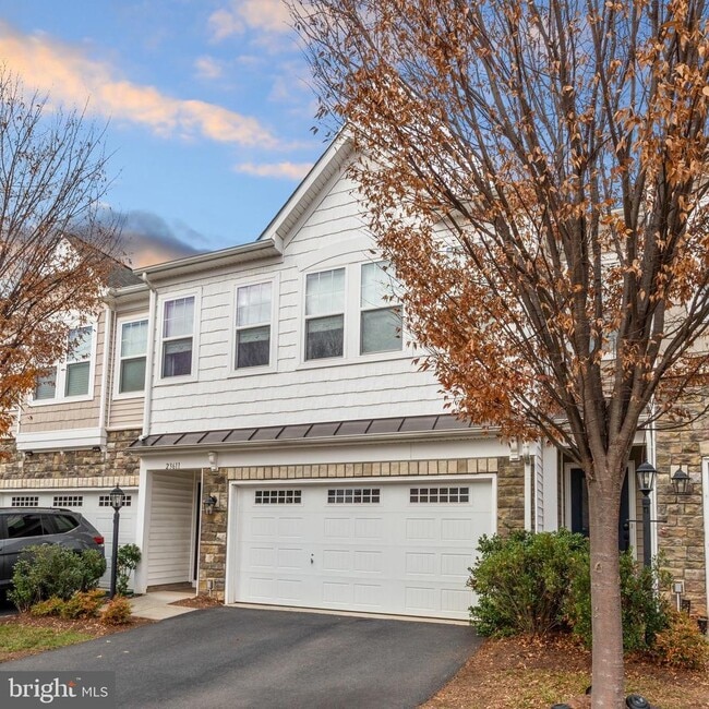 Building Photo - 23611 Rose Leigh Terrace