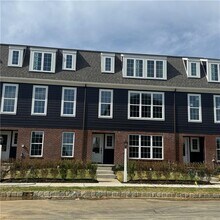Building Photo - 809 Revival Ln