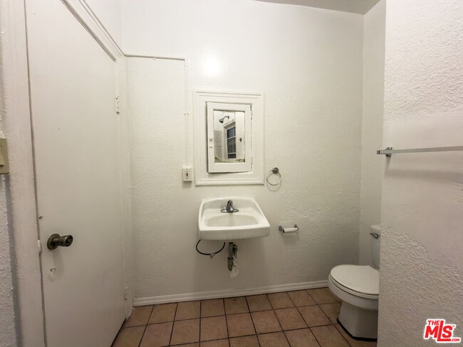 Building Photo - 1675 W Martin Luther King Jr Blvd