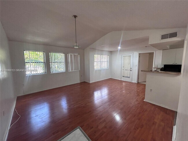 Building Photo - 10581 SW 155th Ct