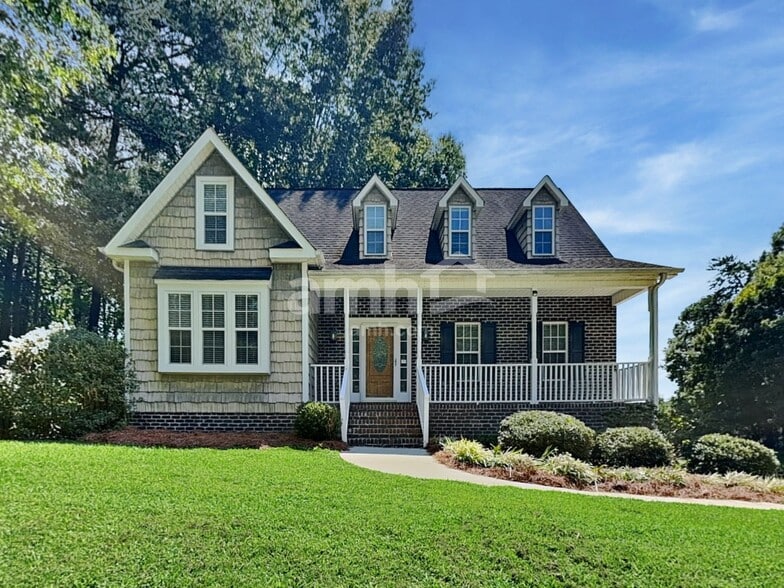 Primary Photo - 3150 Glenshire Dr