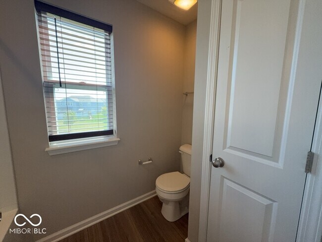 Building Photo - 1405 Sunbrook Ct