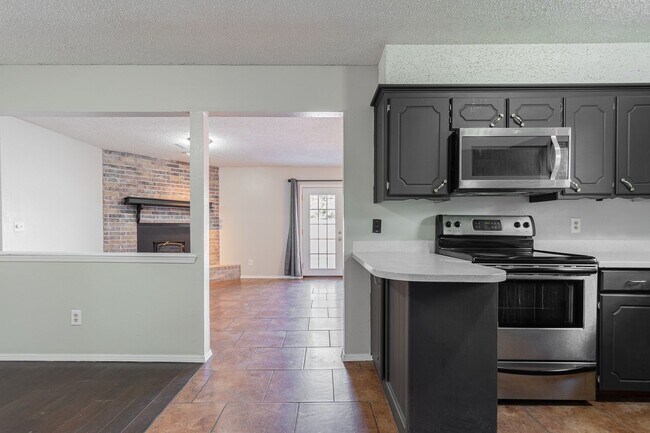 Building Photo - 3 Bed 2 Bath in Norman