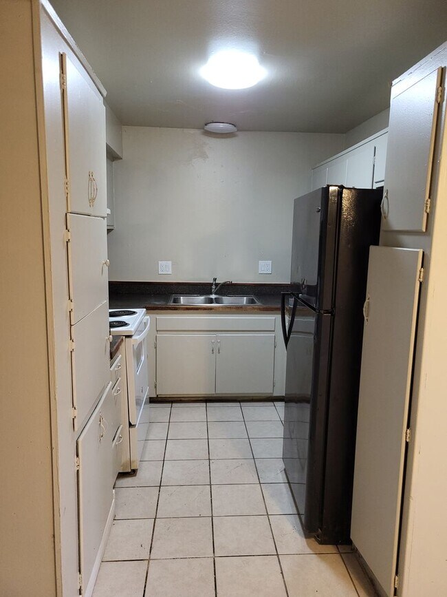 Building Photo - 3351 E Andy St