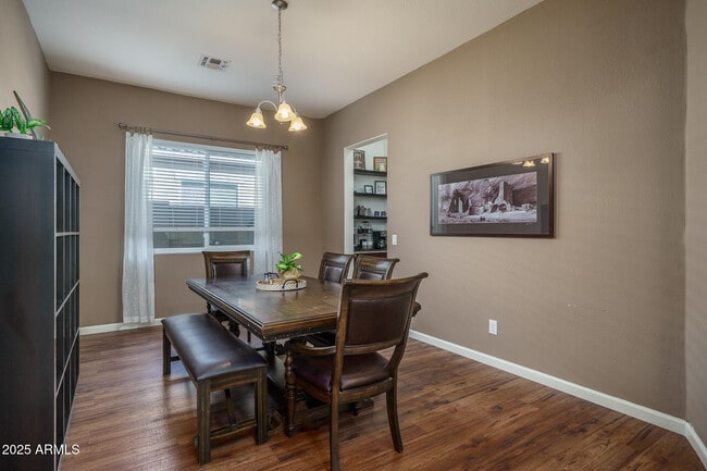 Building Photo - 14757 W Pasadena Ave