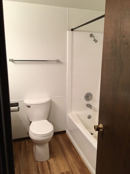 Bathroom - 807 Village Dr
