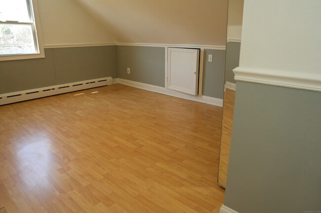 Building Photo - 5 Nash Pl