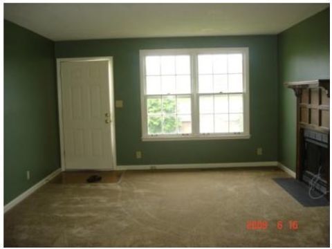 Building Photo - 3 Bedroom 2 Full Bath Home For Rent near Post!