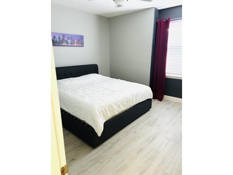 Building Photo - 2046 Alta Meadows Ln