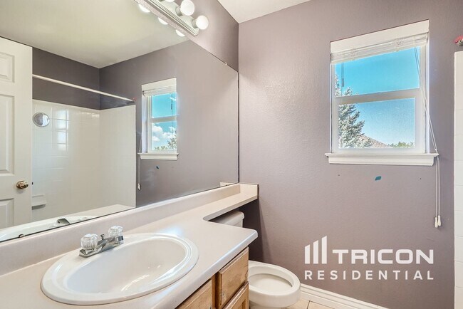 Building Photo - 10242 S Kelliwood Way