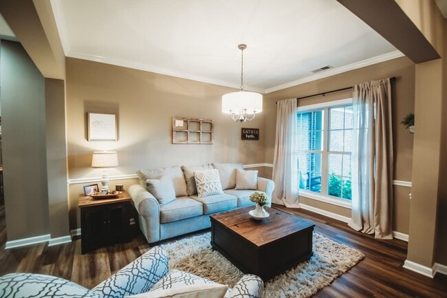 Building Photo - Fall in Love with this home!!!