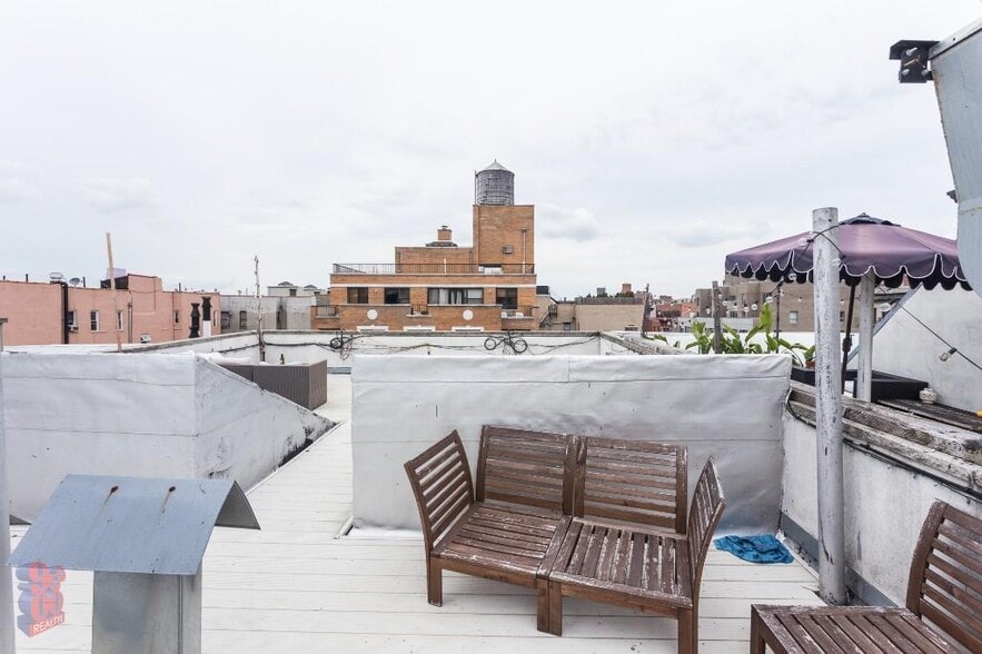 Building Photo - 42 Avenue B