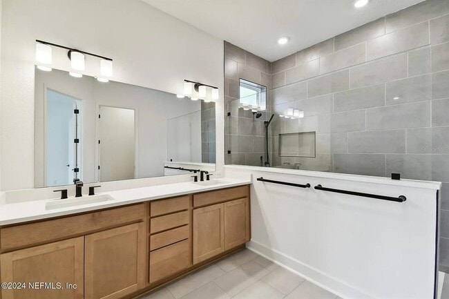 Building Photo - 90 Victory Ct
