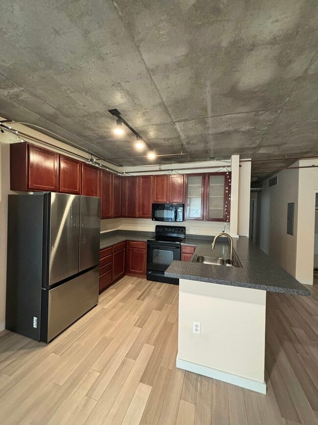 Building Photo - 1475 Delgany St