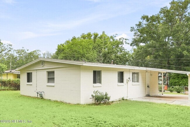 Building Photo - 6790 Tinkerbell Ln
