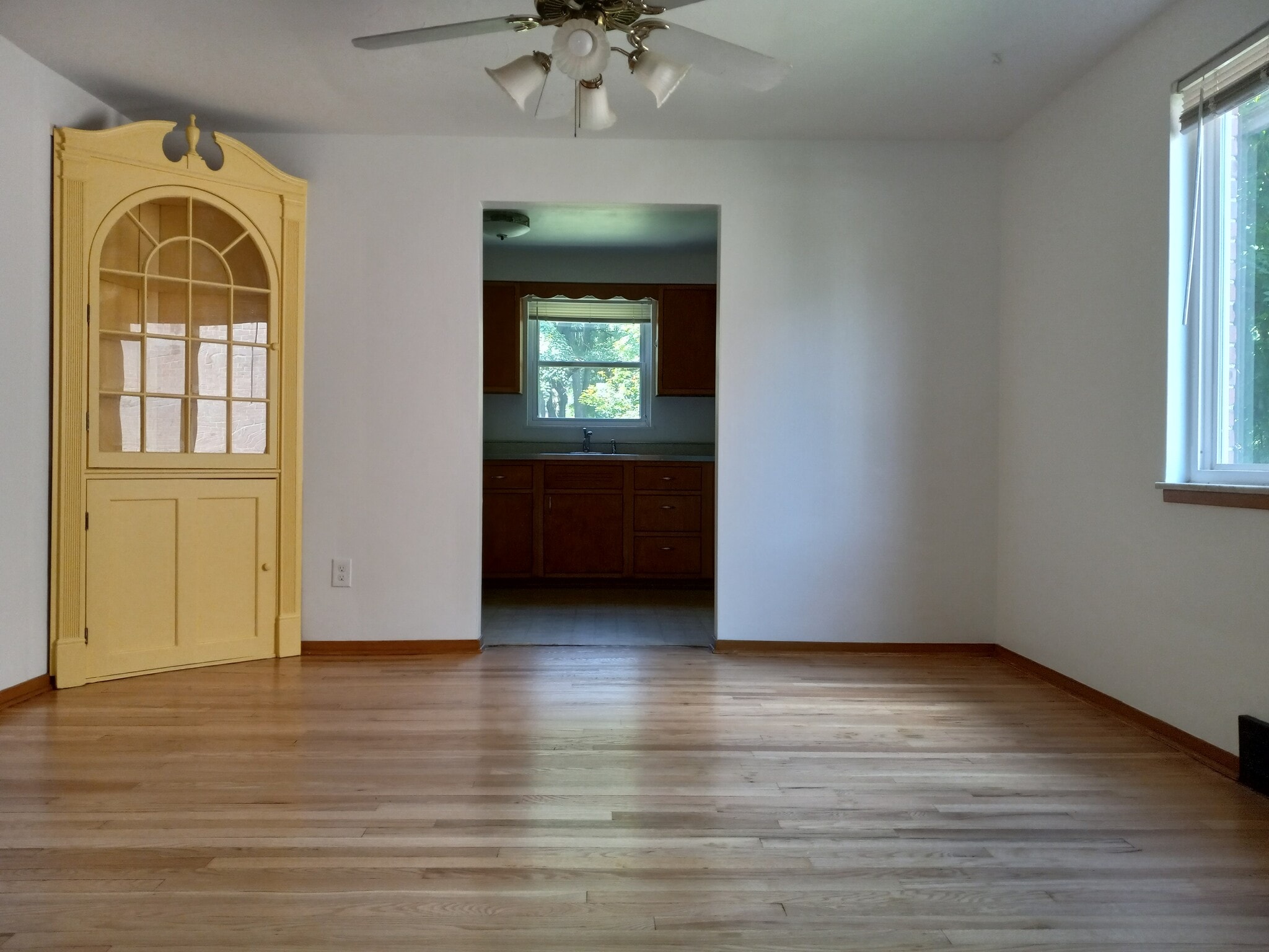 Building Photo - 211 N Homewood Ave