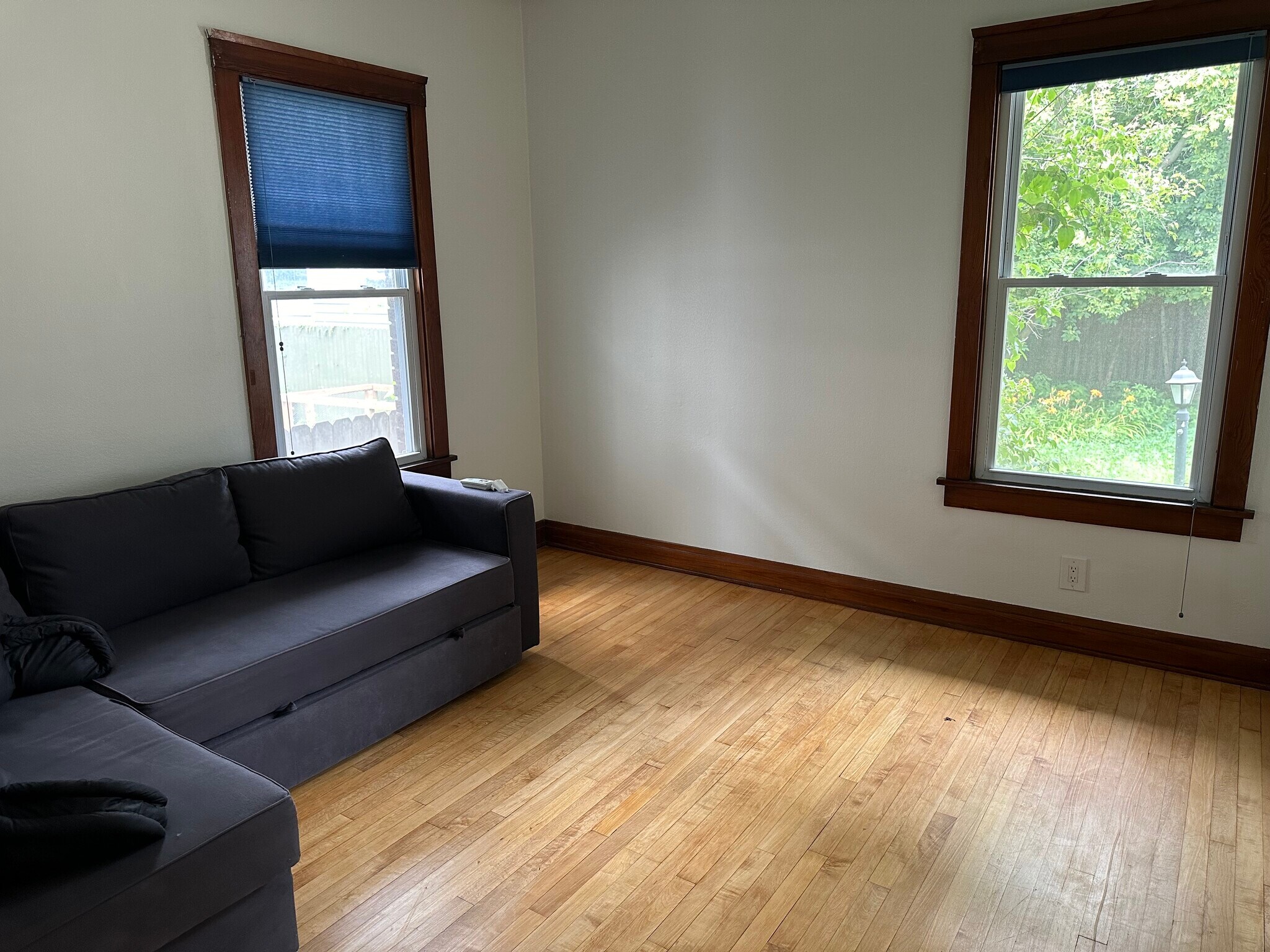 Bedroom 2 - 524 W Shore Dr