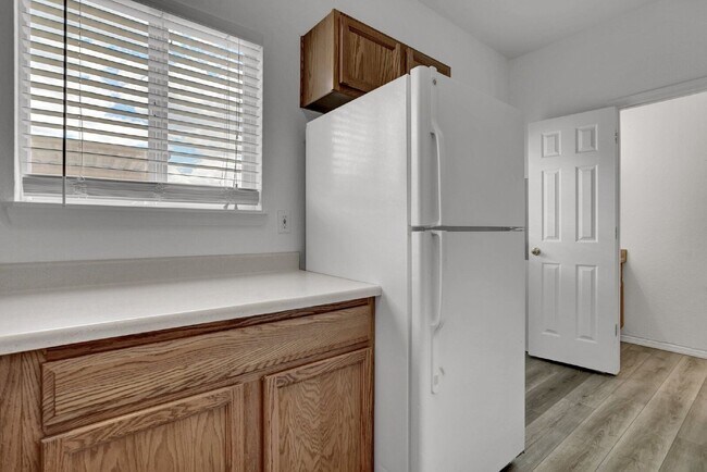 Building Photo - 6769 Rio Bravo Grove