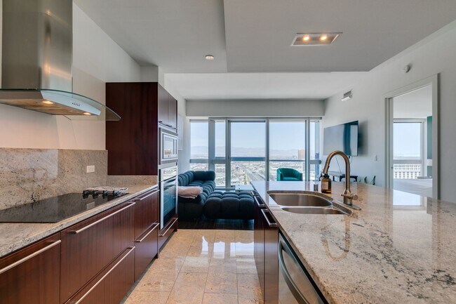 Building Photo - 4471 Dean Martin Dr