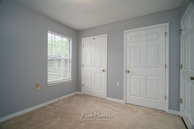 Building Photo - 5504 Shadow Grove Blvd
