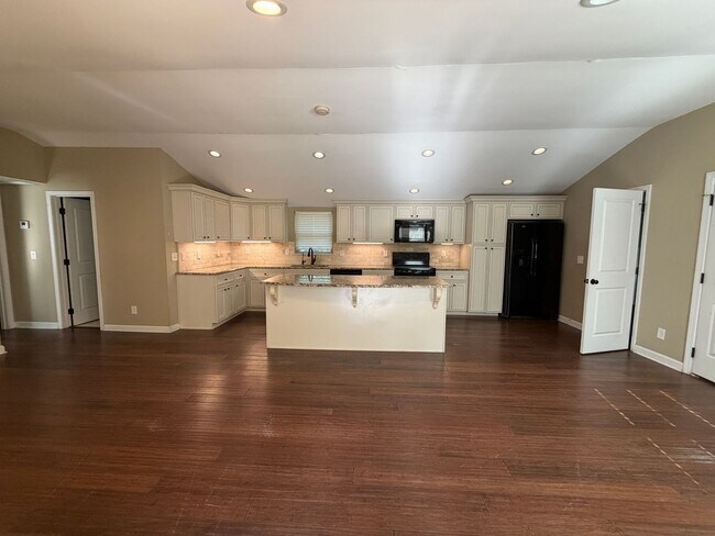 Building Photo - 404 Pilch Rd