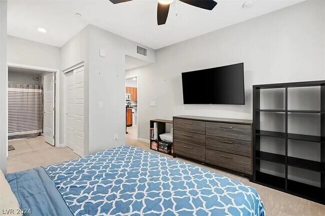 Building Photo - Las Vegas, NV