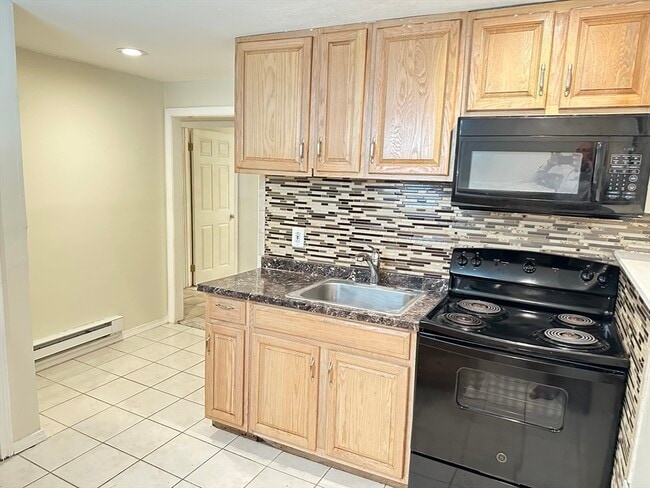 Building Photo - 33 Curry Cir
