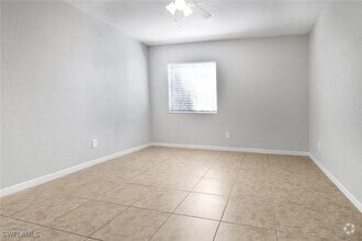 Building Photo - 4635 Bayshore Dr