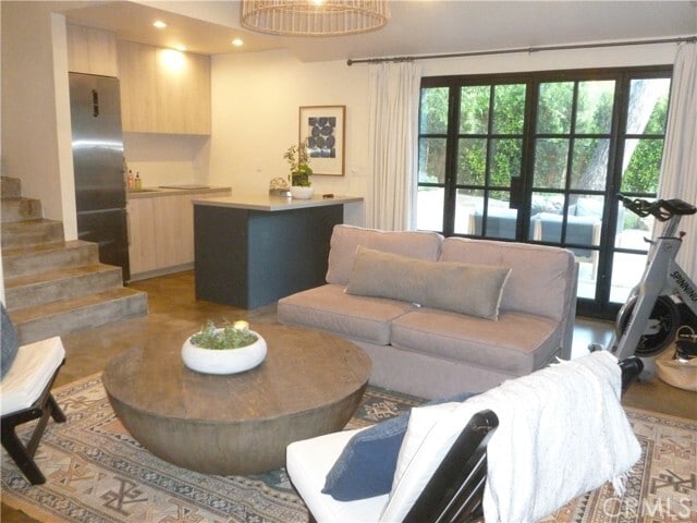 Building Photo - 1094 Acanto Pl