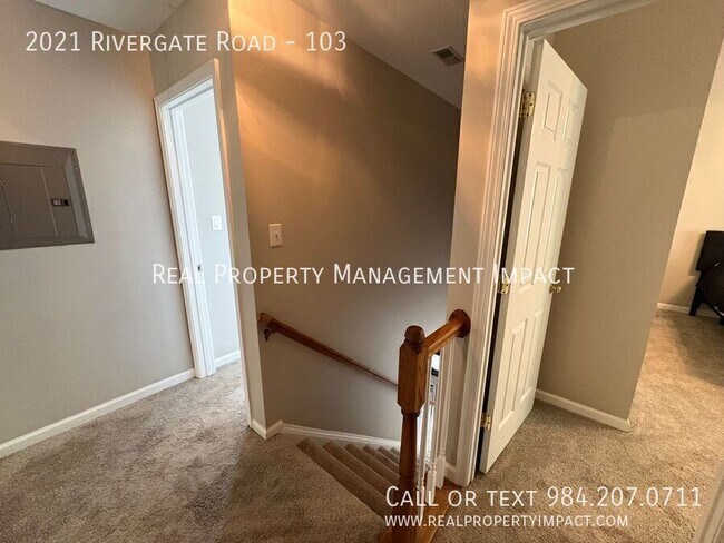 Building Photo - 2021 Rivergate Rd