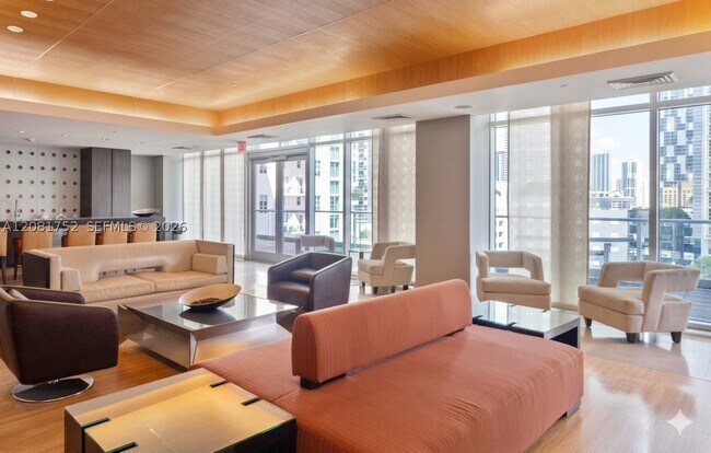 Building Photo - 500 Brickell Ave