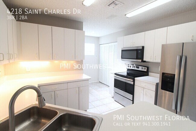 Building Photo - 4218 St Charles Dr