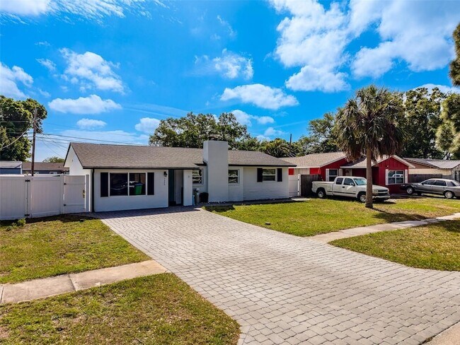 Building Photo - 7849 86th Way N