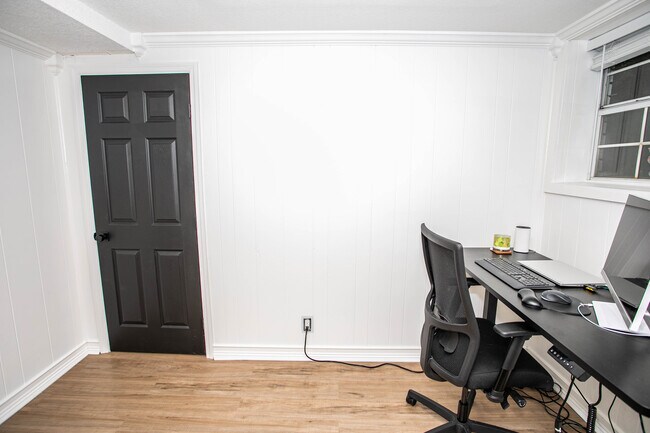 Building Photo - 1412 Chert Pit Rd