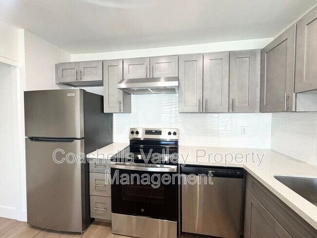 Building Photo - 73525 Shadow Mountain Dr