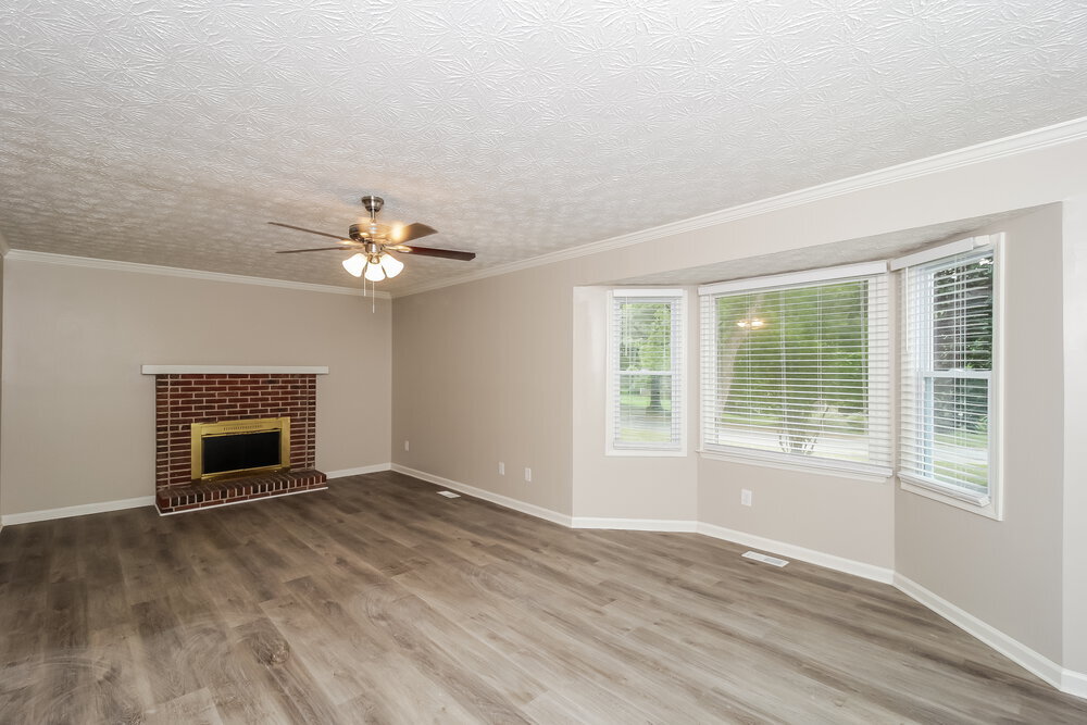 Building Photo - 1021 Sugar Springs Dr SW