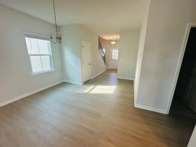 Building Photo - 520 Providence Spgs Ln