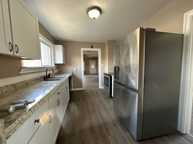 Building Photo - N10th332