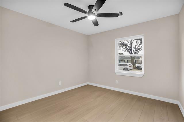 Building Photo - 1913 Fairfield Dr