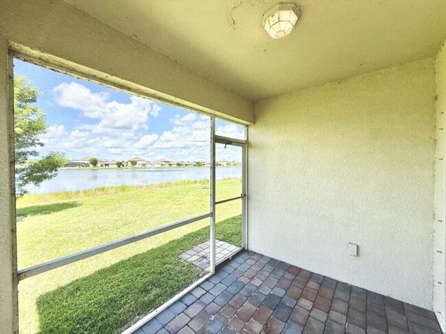 Building Photo - 3422 Cancun Ct