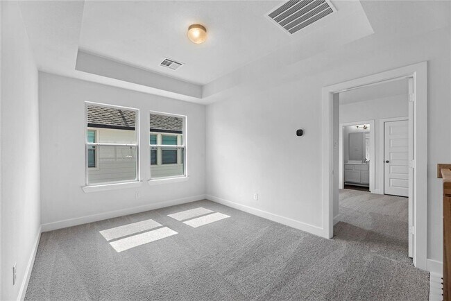 Building Photo - 10427 Shining Dawn Wy