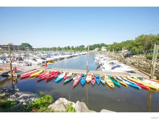 Building Photo - Rye Townhouse- 3 Bedroom  2.5 Baths $5985 Near Train & Town