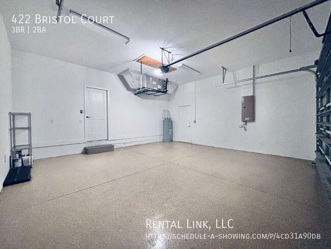 Building Photo - 422 Bristol Ct