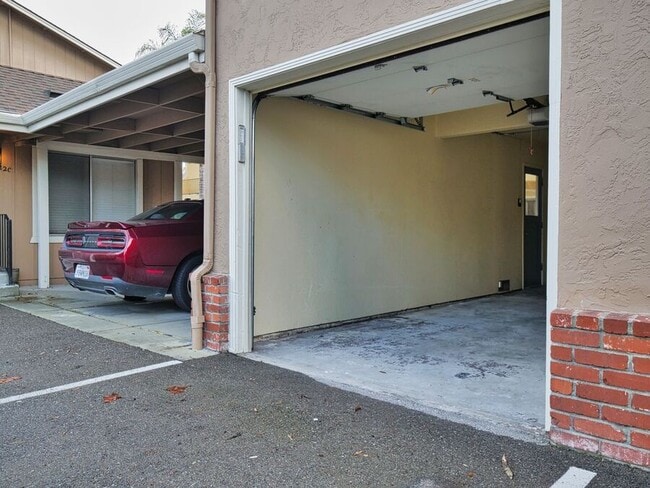 Building Photo - 16016 Marcella St